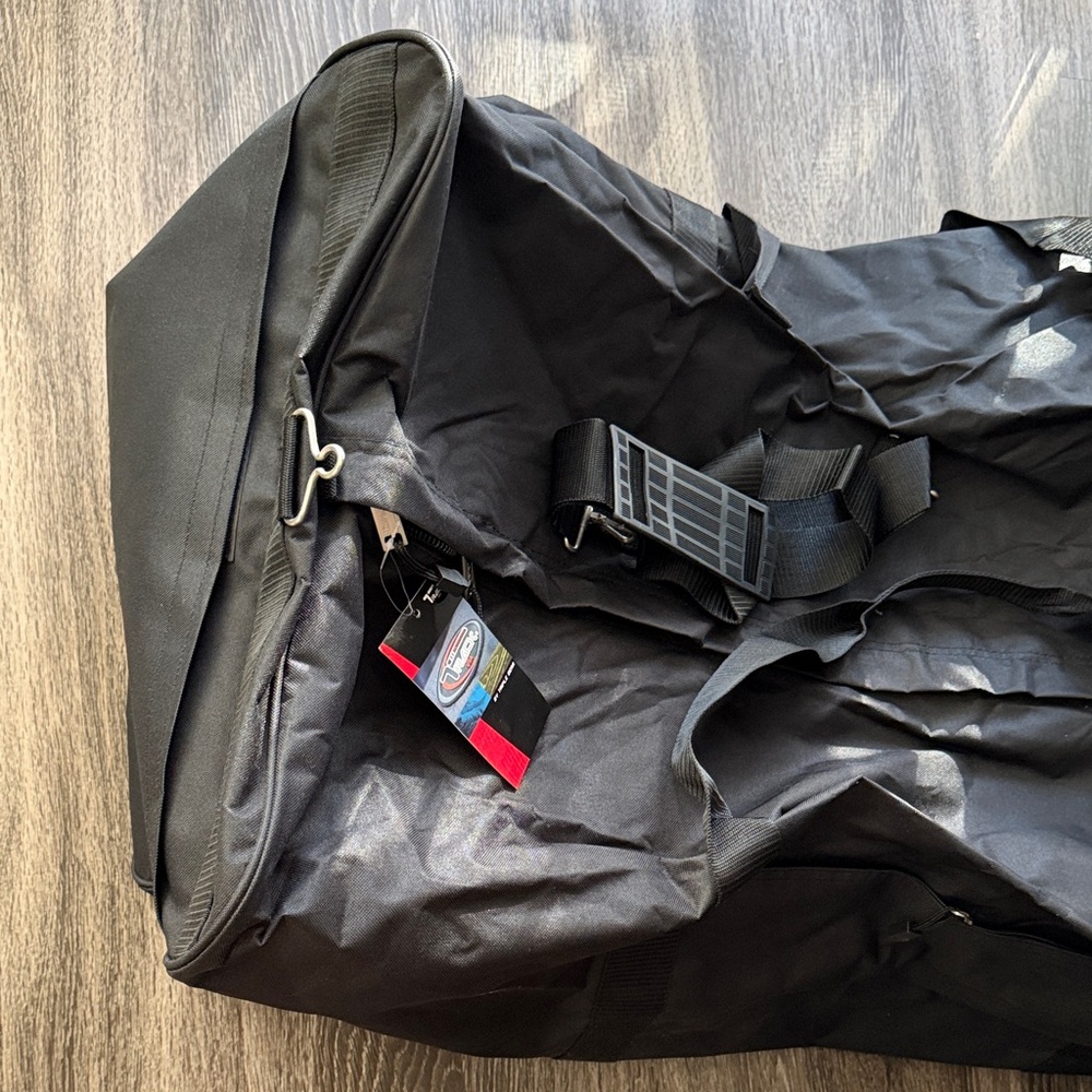 Track USA by Triple Gear Black Duffel - Picture 5 of 8